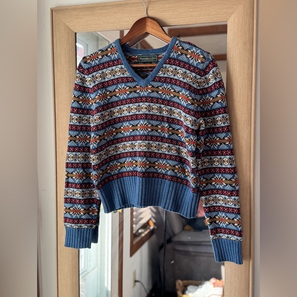 Vintage Abercrombie and Fitch Sweater - Picture 1 of 4